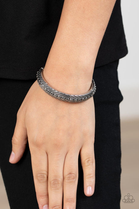 Paparazzi ~ Risk-Taking Twinkle ~ Silver Bracelet