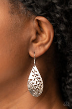 Load image into Gallery viewer, Paparazzi ~ Vineyard Vanity ~ Silver Earrings