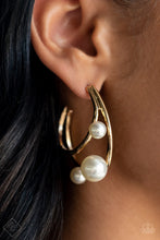 Load image into Gallery viewer, Paparazzi ~ Fiercely 5th Avenue ~ Fashion Fix Complete Trend Blend ~ Gold Necklace Set