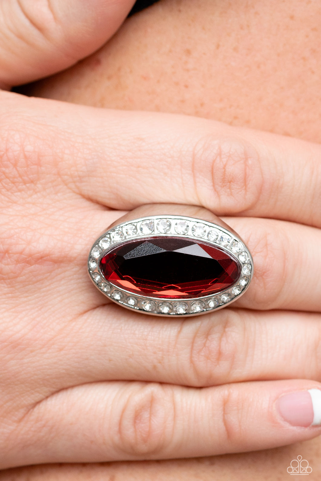 Paparazzi ~ Believe in Bling ~ Red Ring with Stretchy Band