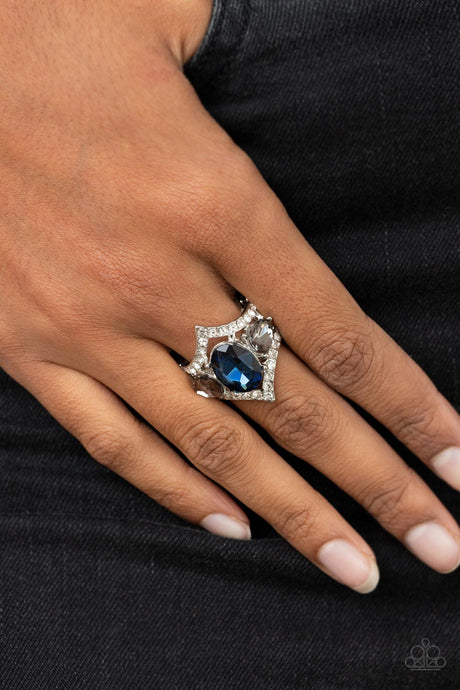 Paparazzi ~ Bow Down to Dazzle ~ Blue Ring with Stretchy Band