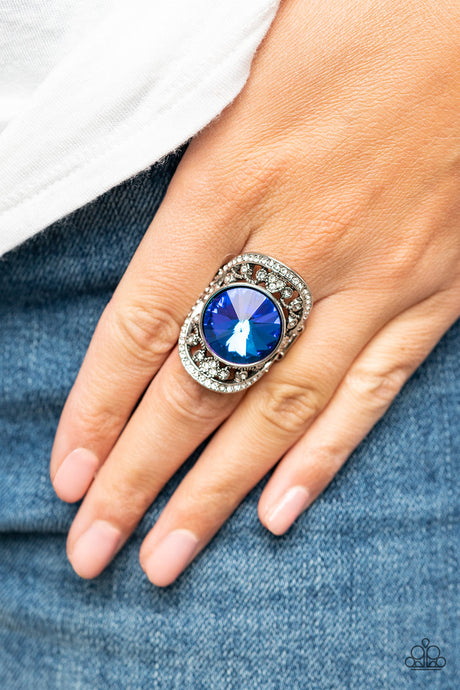 Paparazzi ~ Galactic Garden ~ Blue Ring with Stretchy Band