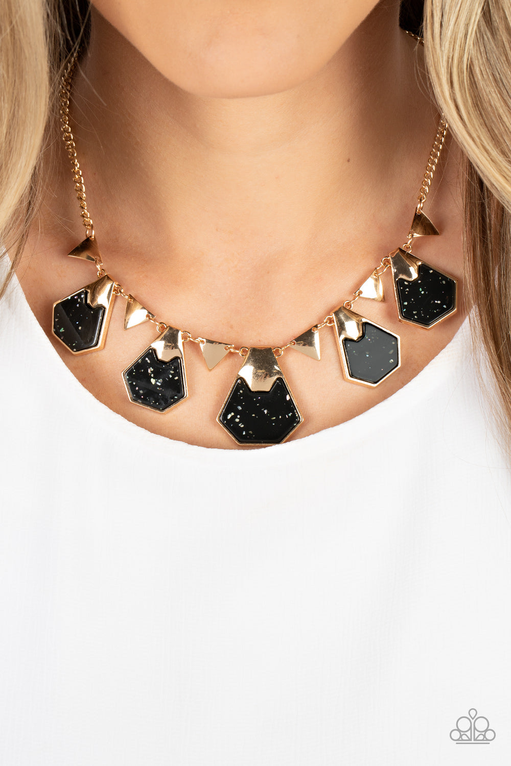 Paparazzi ~ Extra Exclusive ~ Black Necklace Set