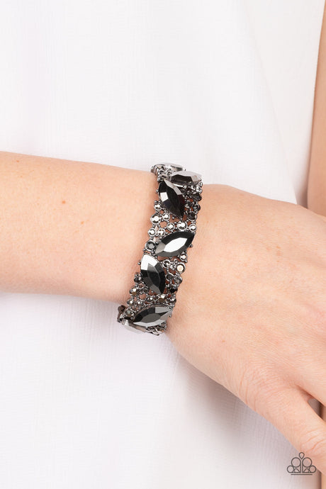 Paparazzi ~ Full Body Chills ~ Black Bracelet