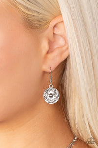 Paparazzi ~ Poppy Persuasion ~ Purple Necklace Set