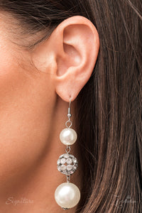 Paparazzi ~ "The Courtney" ~ ZI Collection ~ White Pearls Necklace Set