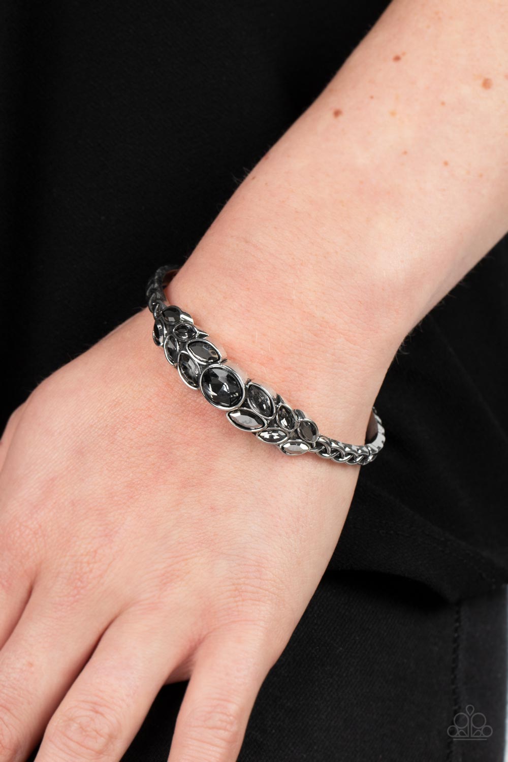 paparazzi ~ Vogue Vineyard ~ Silver Cuff Bracelet