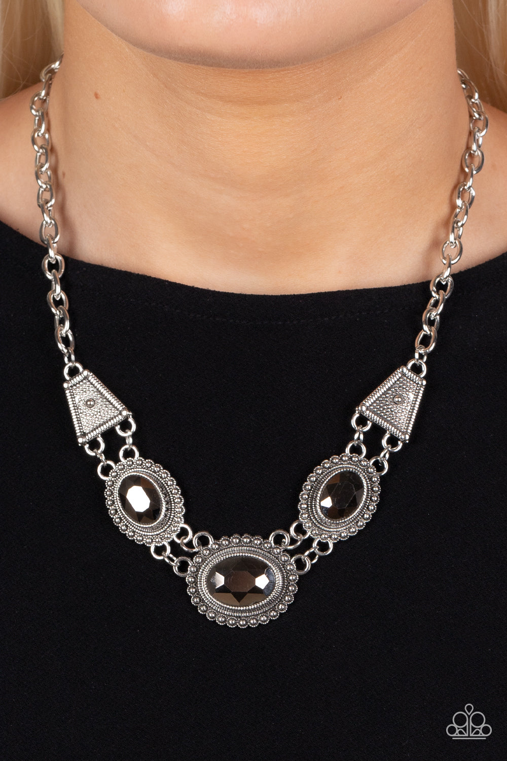 Paparazzi ~ Textured TRAPEZOID ~ Silver Necklace Set