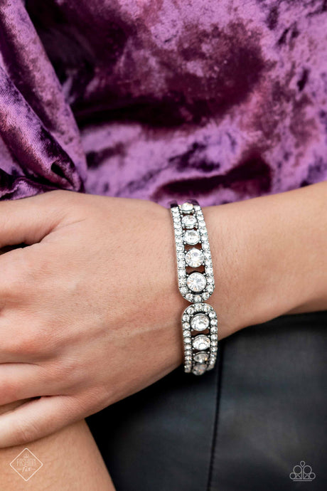 Paparazzi ~ Spellbinding Splendor ~ White Bracelet (Fashion Fix Exclusive)