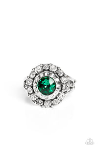 Paparazzi ~ Twinkling Trance ~ Green Ring with Stretchy Band
