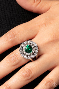 Paparazzi ~ Twinkling Trance ~ Green Ring with Stretchy Band