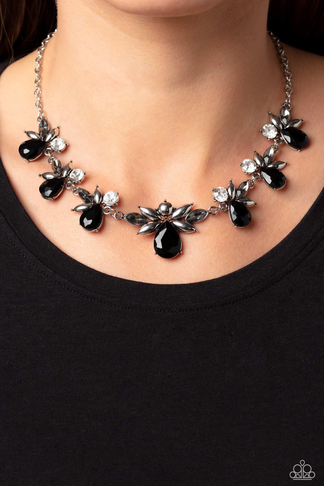 Paparazzi ~ Explosive Effulgence ~ Black Necklace Set