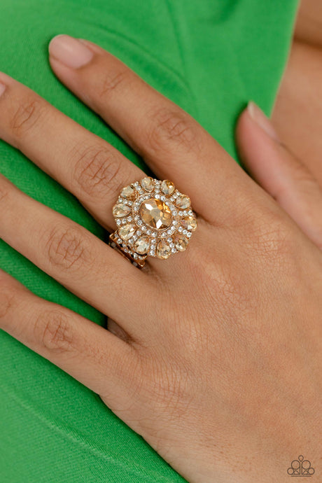 Paparazzi ~ GLIMMER and Spice  ~ Gold Ring with Stretchy Band (Life of the Party Exclusive)