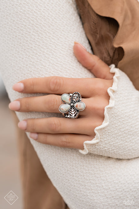 Paparazzi ~ Free-Spirited Formal ~ Blue Ring with Stretchy Band (Fashion Fix Exclusive)