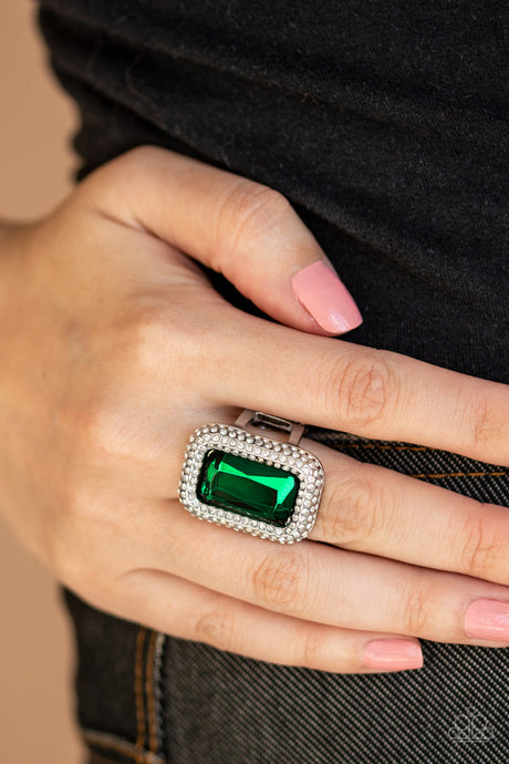 Paparazzi ~ A Grand Statement Maker ~ Green Ring with Stretchy Band