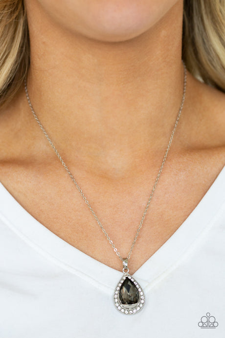 Paparazzi ~ Because I'm Queen ~ Silver Pendant Necklace Set