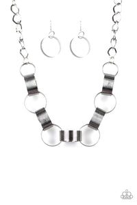 Paparazzi ~ Big Hit ~ Gold Necklace Set
