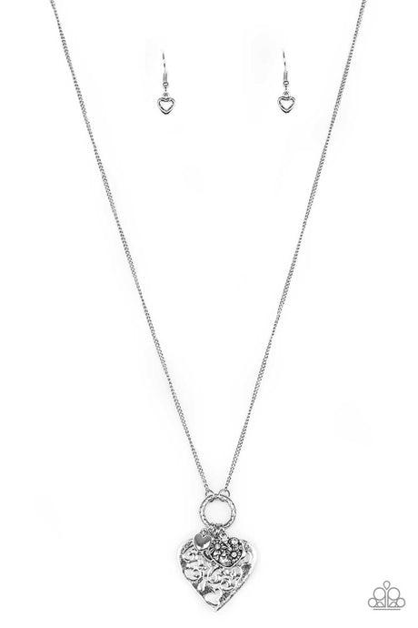 Paparazzi - Bountiful Hearts - White Necklace Set