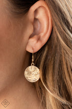 Load image into Gallery viewer, Paparazzi ~ Circulating Shimmer ~ Gold Necklace Set (Fashion Fix Exclusive)
