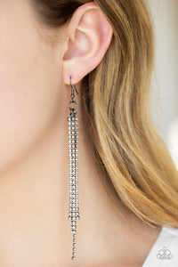 Paparazzi ~ Center Stage Status ~ Black Earrings (Life of the Party Exclusive)