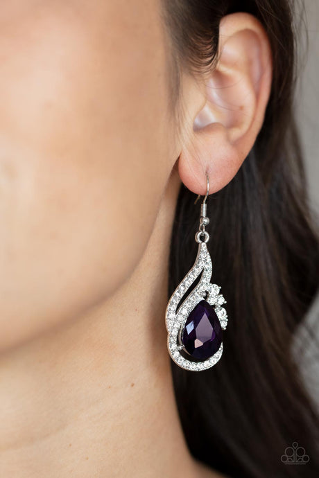 Paparazzi ~ Dancefloor Diva ~ Purple Earrings