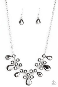 Paparazzi ~ Debutante Drama ~ Silver Necklace Set