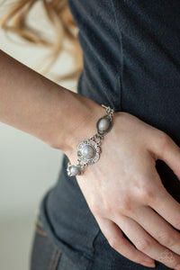 Paparazzi - Desert Dreamin' - Silver Necklace and Bracelet Set
