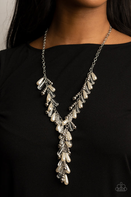 Paparazzi ~ Dripping With DIVA-ttitude ~ White Necklace Set (Life of the Party Exclusive)