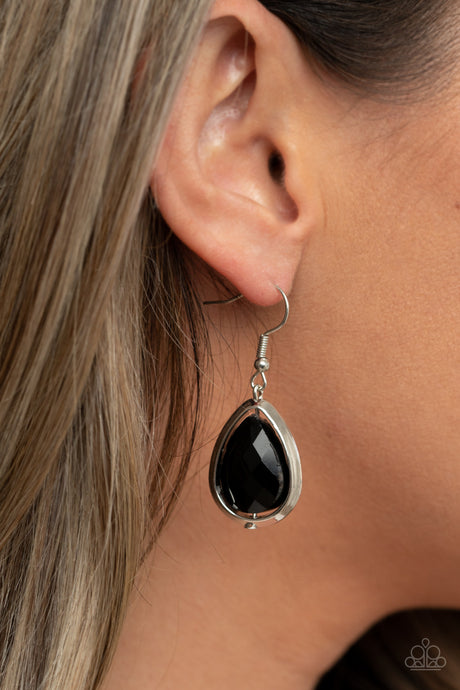 Paparazzi ~ Drop-Dead Duchess ~ Black Earrings