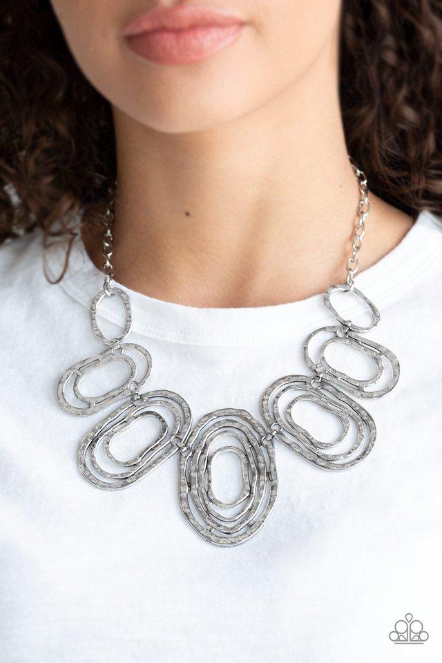 Paparazzi ~ Empress Impressions ~ Silver Necklace Set