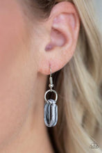 Load image into Gallery viewer, Paparazzi ~ Fashionista Fever ~ Silver  Acrylic Necklace Set