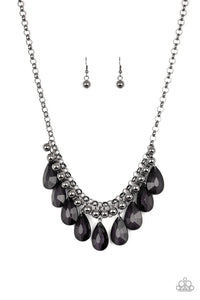 Paparazzi ~ Fashionista Flair ~ Black Necklace Set