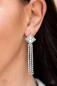 Paparazzi ~ Fiercely 5th Avenue ~ Fashion Fix Complete Trend Blend ~ White Necklace Set