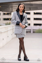 Load image into Gallery viewer, Paparazzi ~ Fiercely 5th Avenue ~ Complete Trend Blend ~ White Pearl Necklace Set