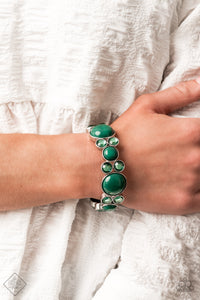 Paparazzi ~ Glimpses of Malibu ~  Fashion Fix Complete Trend Blend ~ Green Necklace Set