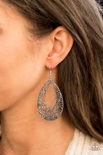 Load image into Gallery viewer, Paparazzi ~ Glimpses of Malibu ~ Fashion Fix Complete Trend Blend ~ Orange Necklace Set