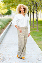 Load image into Gallery viewer, Paparazzi ~ Glimpses of Malibu ~ Fashion Fix Complete Trend Blend ~ Brass Necklace Set