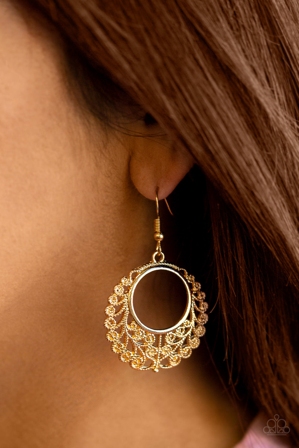 Paparazzi ~ Grapevine Glamorous ~ Gold Earrings