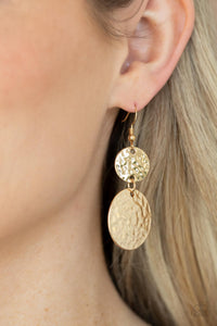 Paparazzi ~ Grounded Glamour ~ Gold Necklace Set