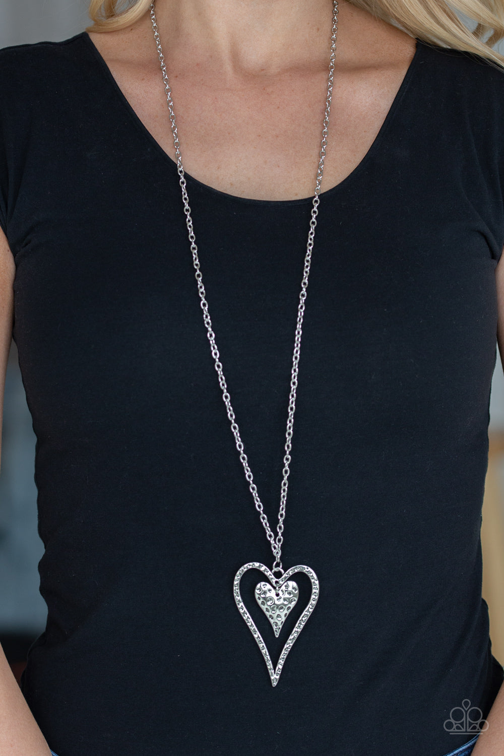 Paparazzi ~ Hardened Hearts ~ Silver Necklace Set