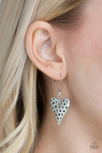 Paparazzi ~ Hardened Hearts ~ Silver Necklace Set