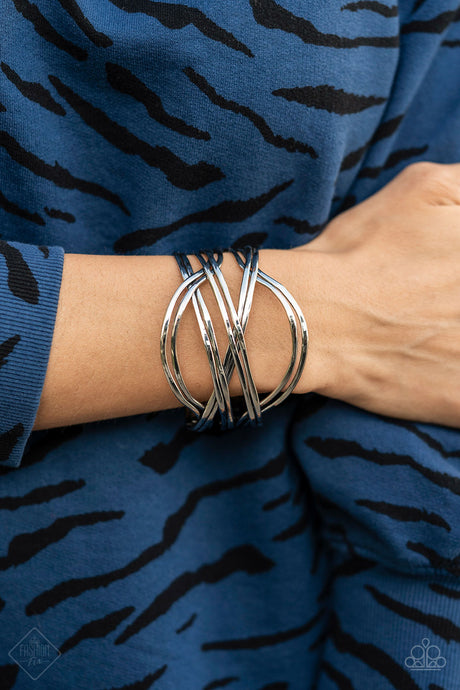 Paparazzi ~ Hautely Hammered ~ Silver Cuff Bracelet (Fashion Fix Exclusive)