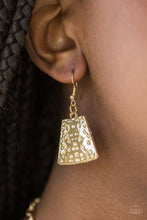 Load image into Gallery viewer, Paparazzi ~ Here Comes The Huntress ~ Gold Necklace Set