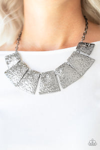 Paparazzi - Here Comes The Huntress - Silver Necklace Set