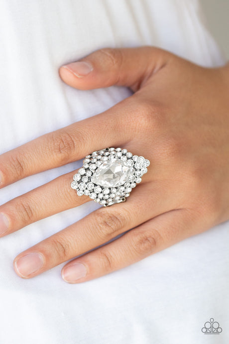 Paparazzi ~ Hollywood Heiress ~ White Ring with Stretchy Band (Life of the Party Exclusive)