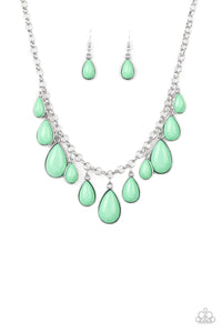 Paparazzi ~ Jaw-Dropping Diva ~ Green Necklace Set