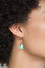 Load image into Gallery viewer, Paparazzi ~ Jaw-Dropping Diva ~ Green Necklace Set