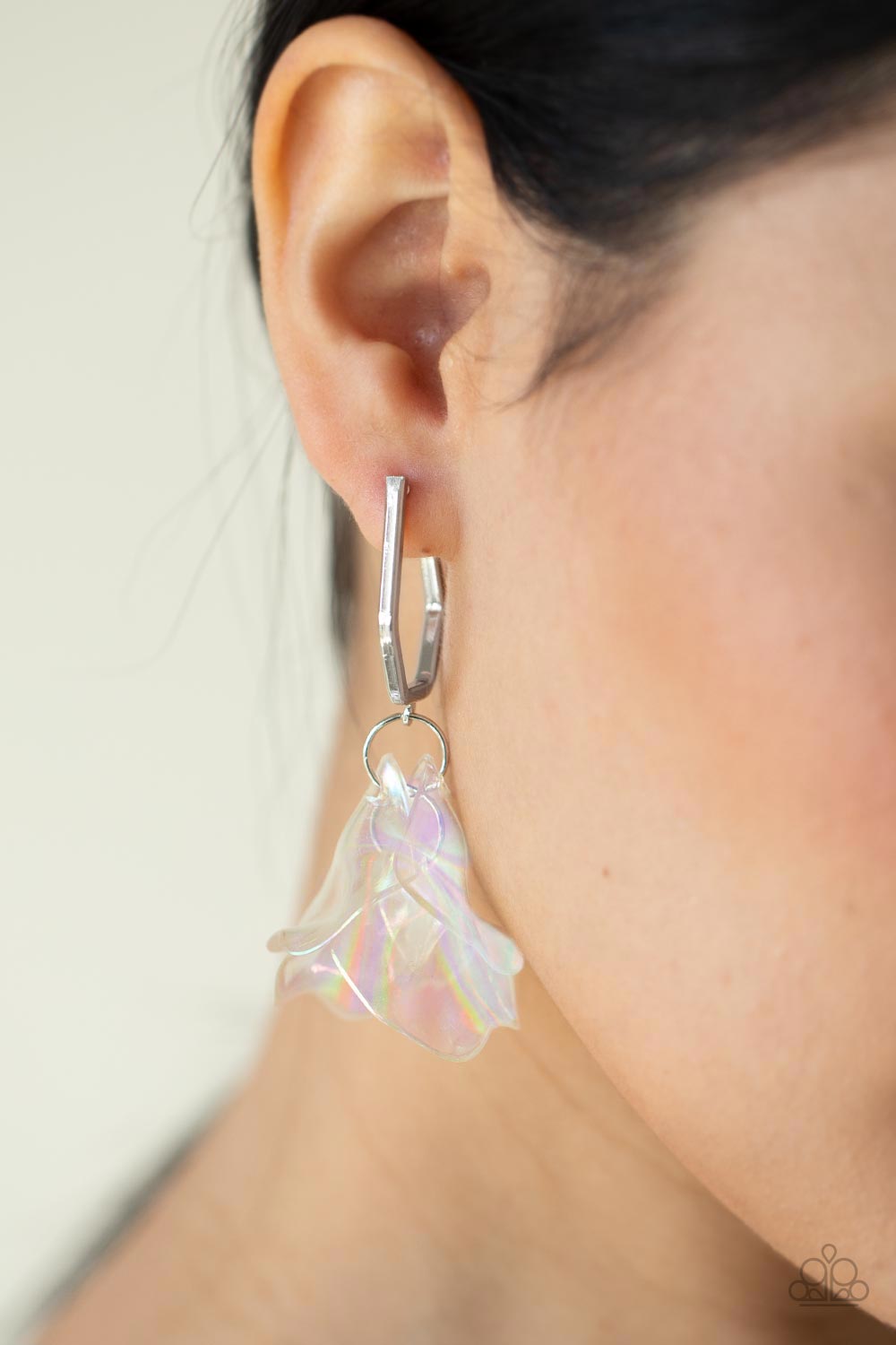 Paparazzi ~ Jaw-Droppingly Jelly ~ Silver Hoop Earrings