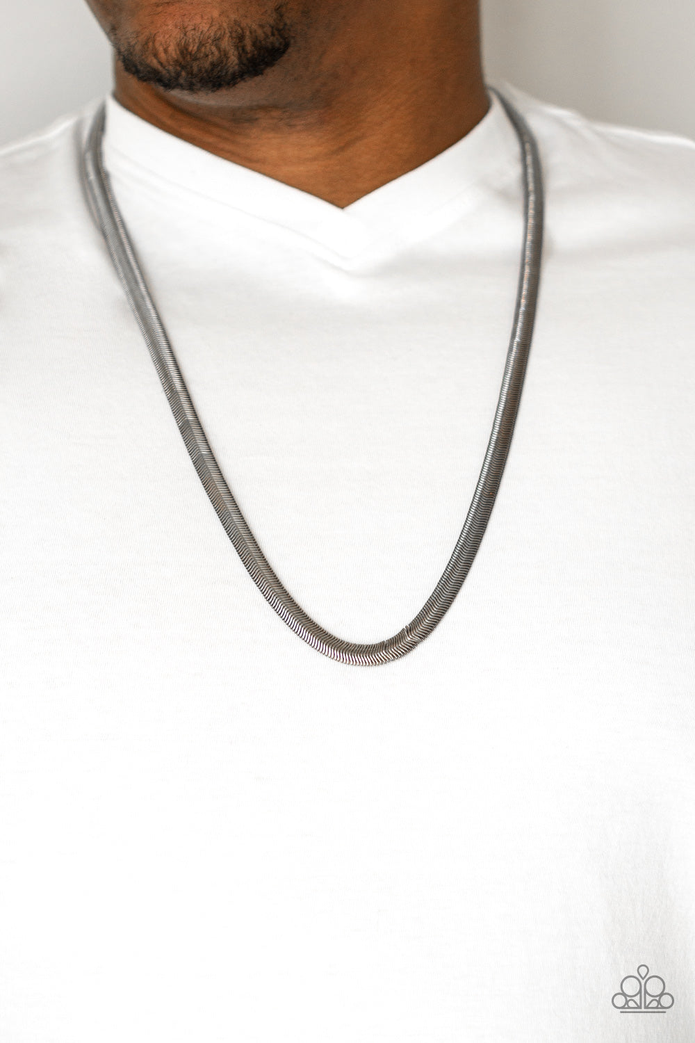 Paparazzi ~ Kingpin ~ Men's Black/Gunmetal Urban Necklace