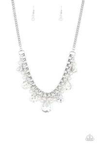 Paparazzi ~ Knockout Queen ~ Gold Necklace Set